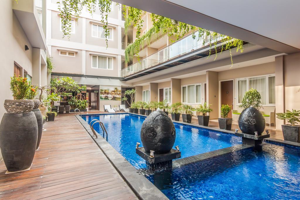 Zen Rooms Kuta Kubu Anyar 1 Buitenkant foto