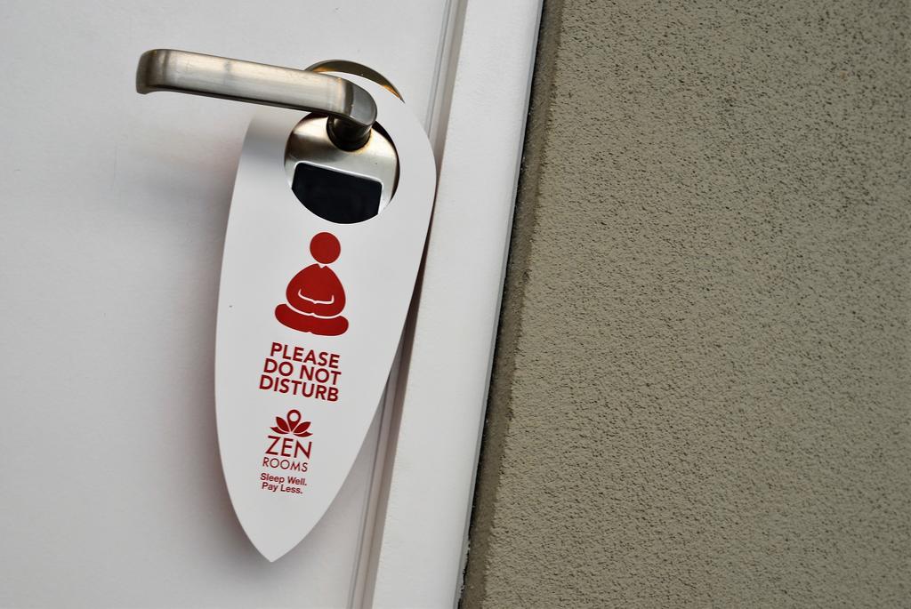 Zen Rooms Kuta Kubu Anyar 1 Buitenkant foto