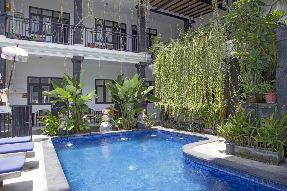Zen Rooms Kuta Kubu Anyar 1 Buitenkant foto