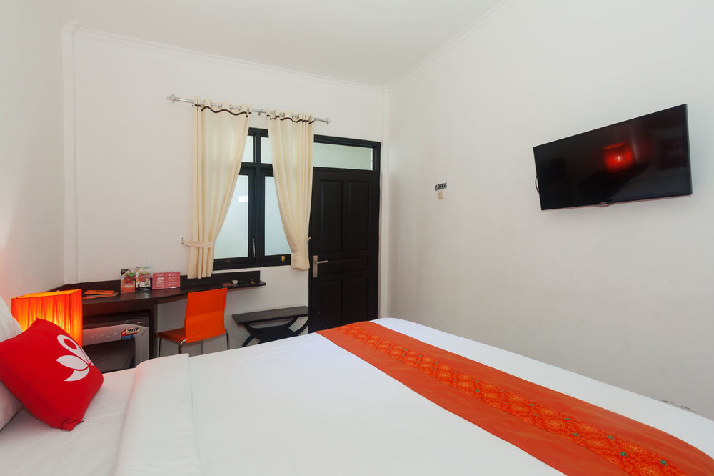 Zen Rooms Kuta Kubu Anyar 1 Buitenkant foto