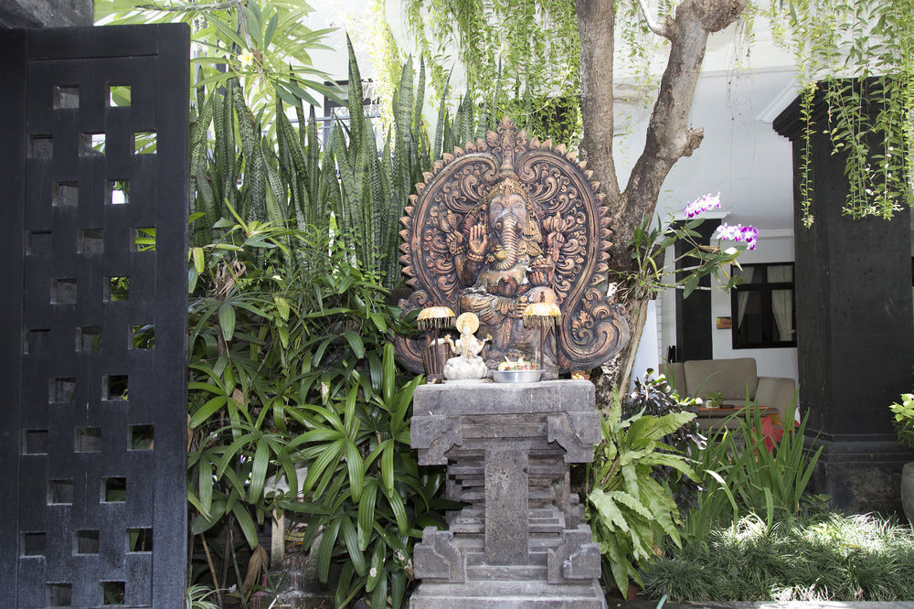 Zen Rooms Kuta Kubu Anyar 1 Buitenkant foto